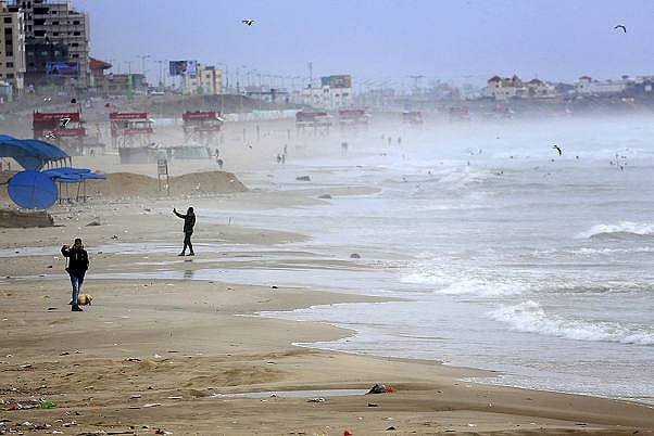 Woman's Body Found In Plastic Bag At Aksa Beach In Mumbai