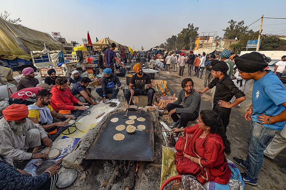 'Gol Gappa' Langar On Christmas Day An Instant Hit At Farmers' Protest Site