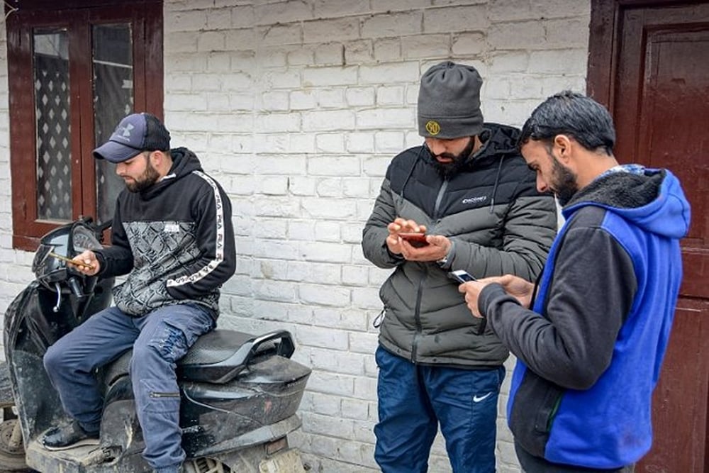 J-K Govt Cites Post-Poll Situation, Infiltration Attempts To Continue With 2G Internet