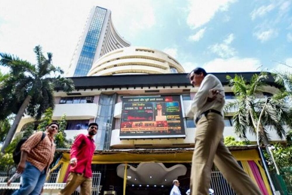 Sensex, Nifty End Flat On Last Trading Day Of 2020; Close Year With Nearly 15% Gains