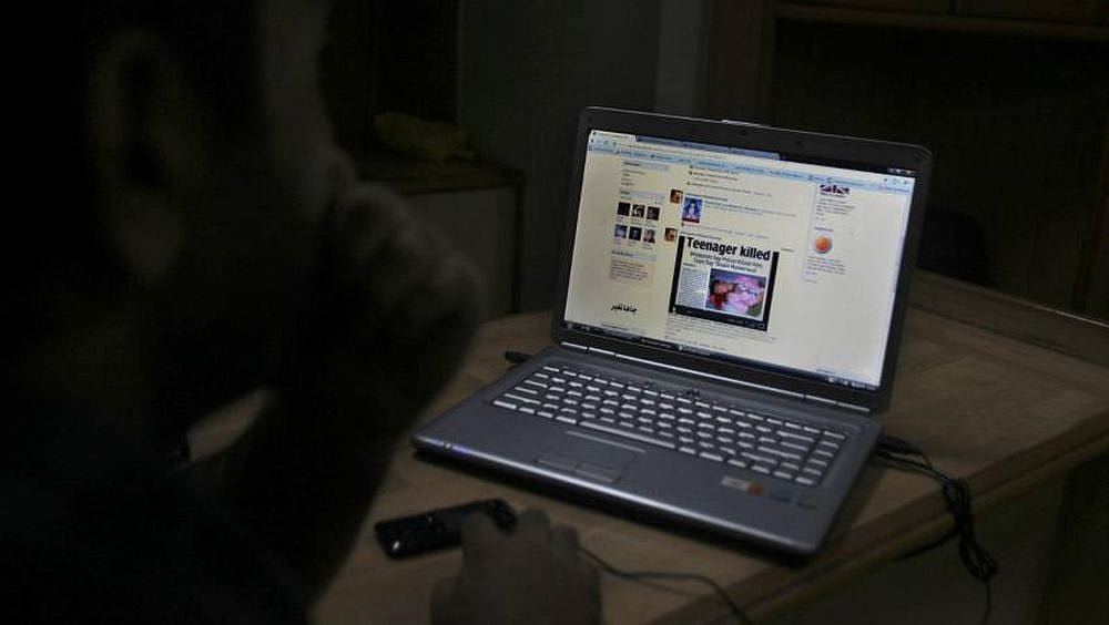 2G Internet Too Slow, Start Regular Classes, Demand Kashmir Students