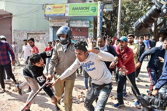 Delhi Violence: Rioters Attack Television Journalists, One Sustains Bullet Injury