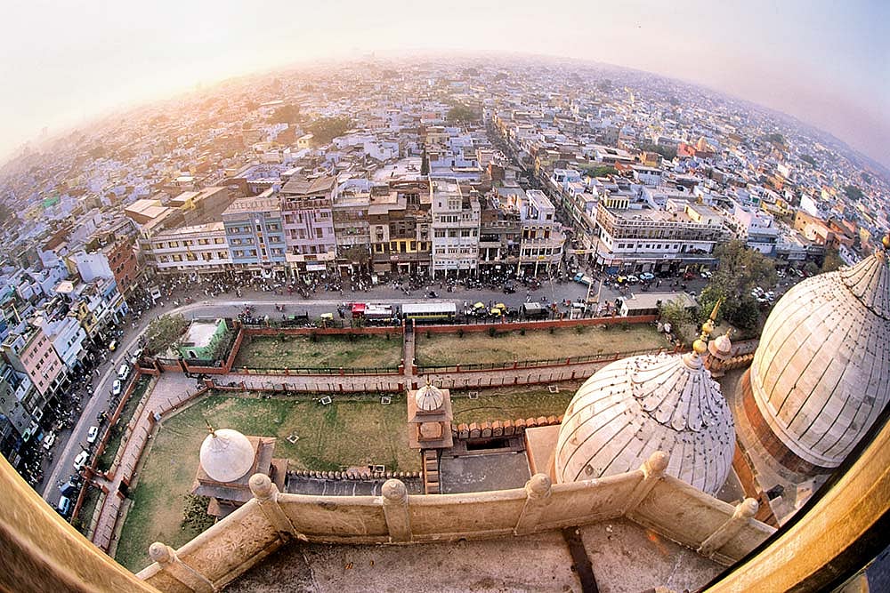 Two Historic Deeds: The Common Muslim Has Done What Even Gandhi, Nehru, Ambedkar Or Azad Couldn't