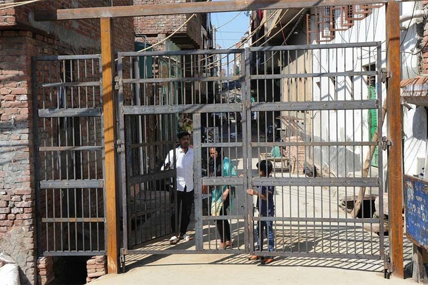 Ghettoisation Of Riot-scarred Delhi: Iron Gates Spring Up To Separate Communities