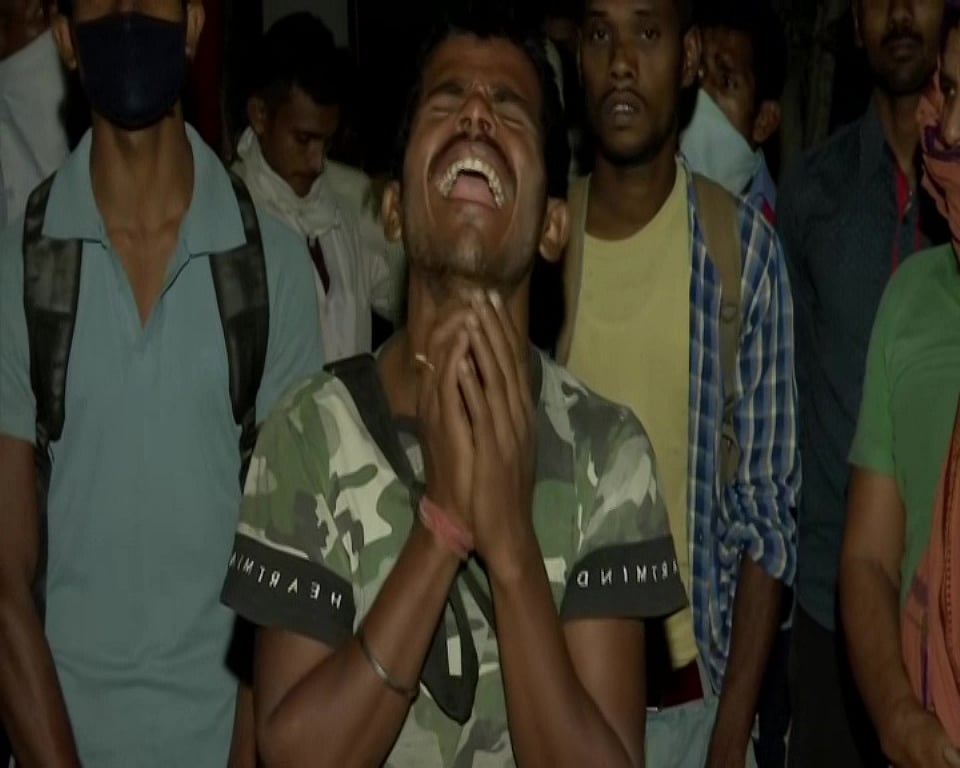 'My Mother Is Dead. I Am Stuck In Coronavirus Lockdown': Bihar Labourer Cries For Help In Delhi