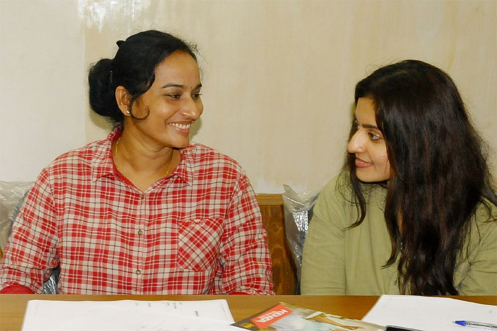 IWL-Winning Football Coach Joins Call Centre To Help People During COVID-19 Lockdown