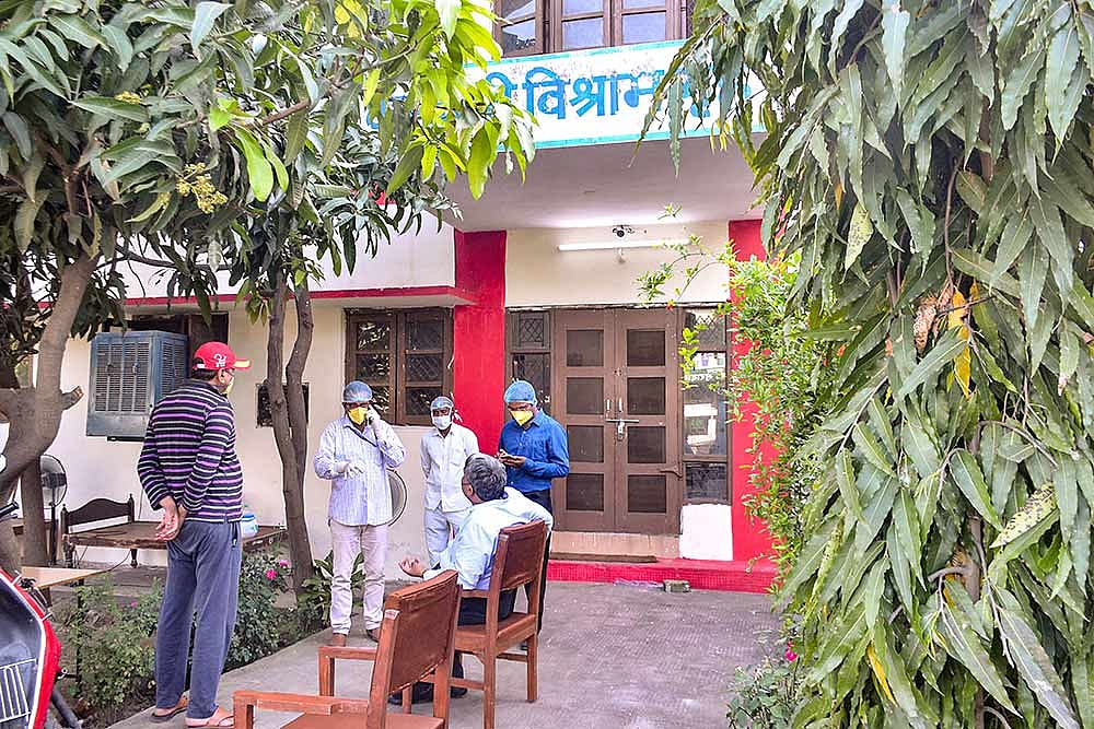 Fighting Coronavirus From The Frontline, Foreign Doctors At AIIMS Struggle To Get Salaries