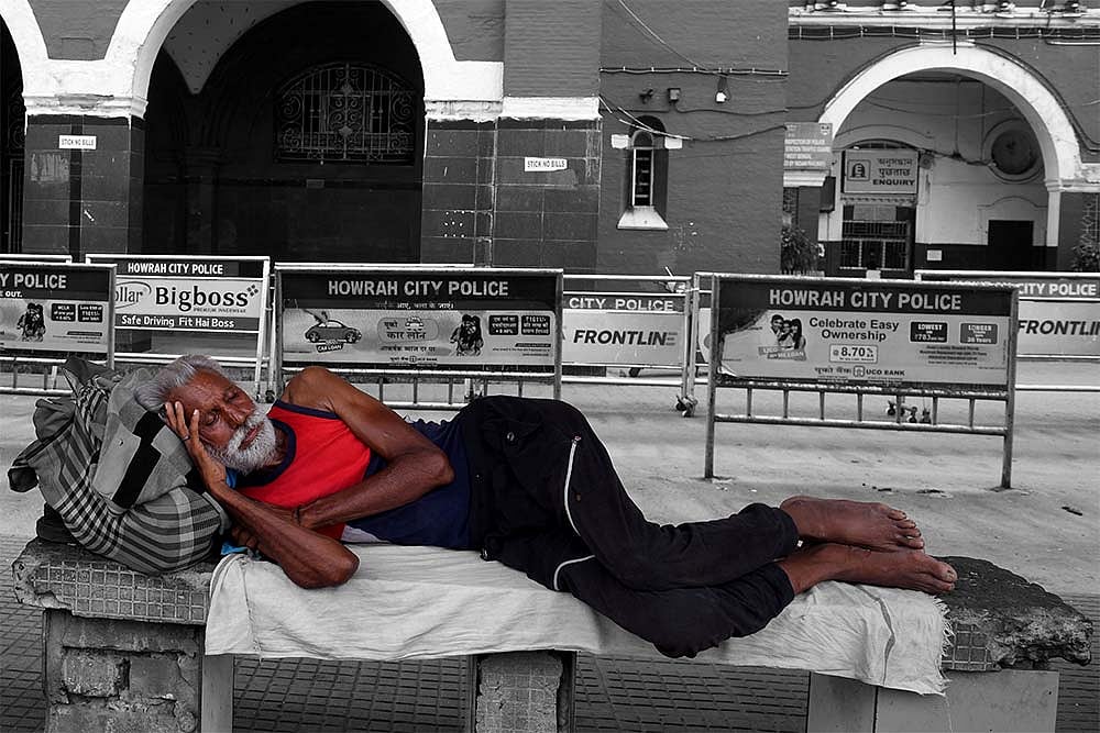 In Pics | Lullaby Road: World Locked Indoors, Homeless Grasp These Safe Havens