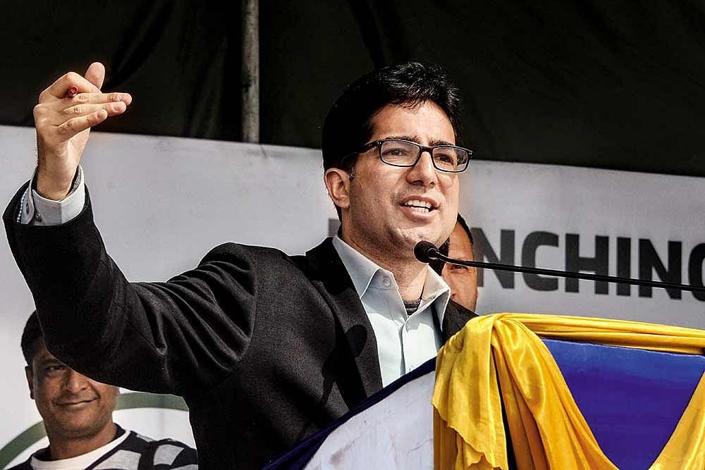 Harvard University Campaigns For Release Of Alumnus, Ex-IAS-turned-politician Shah Faesal