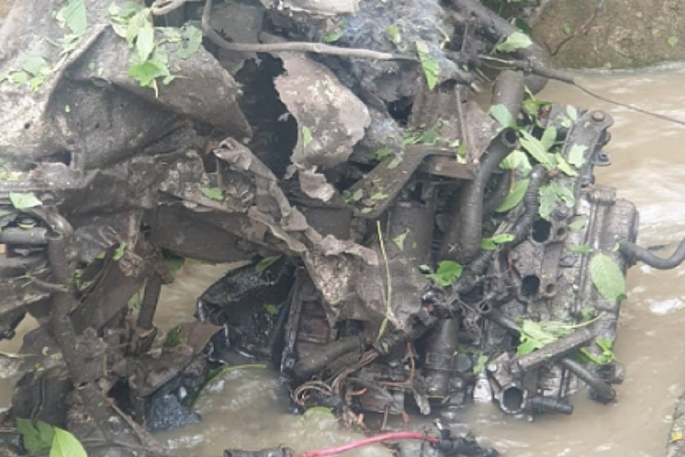 2019 Pulwama-like Bombing Averted In J&K, IED Found In Car; Driver Escapes