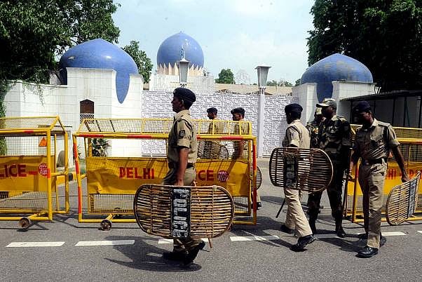 Two Pakistan High Commission Officials Detained In Delhi Over Spying Charges