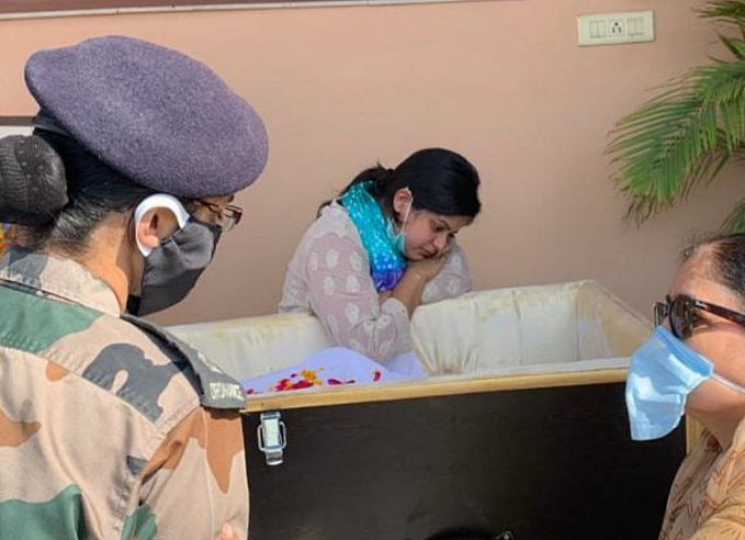 Photos Of Handwara Braveheart's Mourning Wife Draw Emotional Response