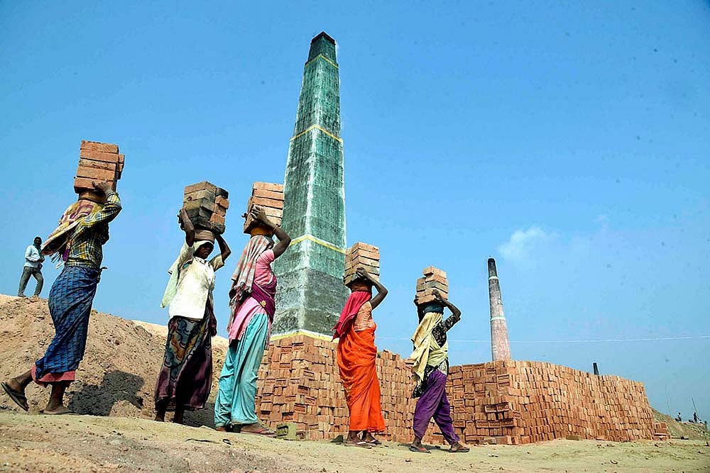 COVIDED! Trade Unions Smell A Fish As Centre On Verge Of Tweaking Labour Laws