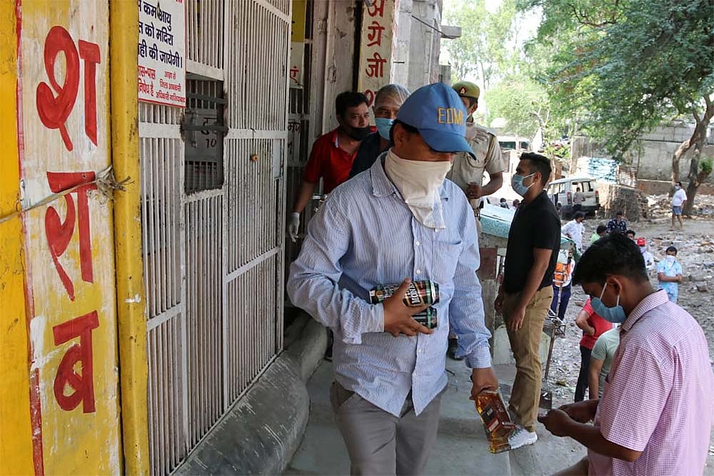 Five Die Of Poisoning In Burdwan, Lens On Liquor Stores