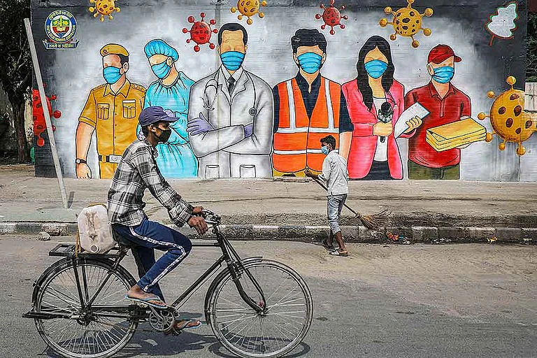 COVID-19: India Records 2,700 Cases, 7 Deaths; Kerala, Maharashtra, Delhi Worst Affected - | representational image