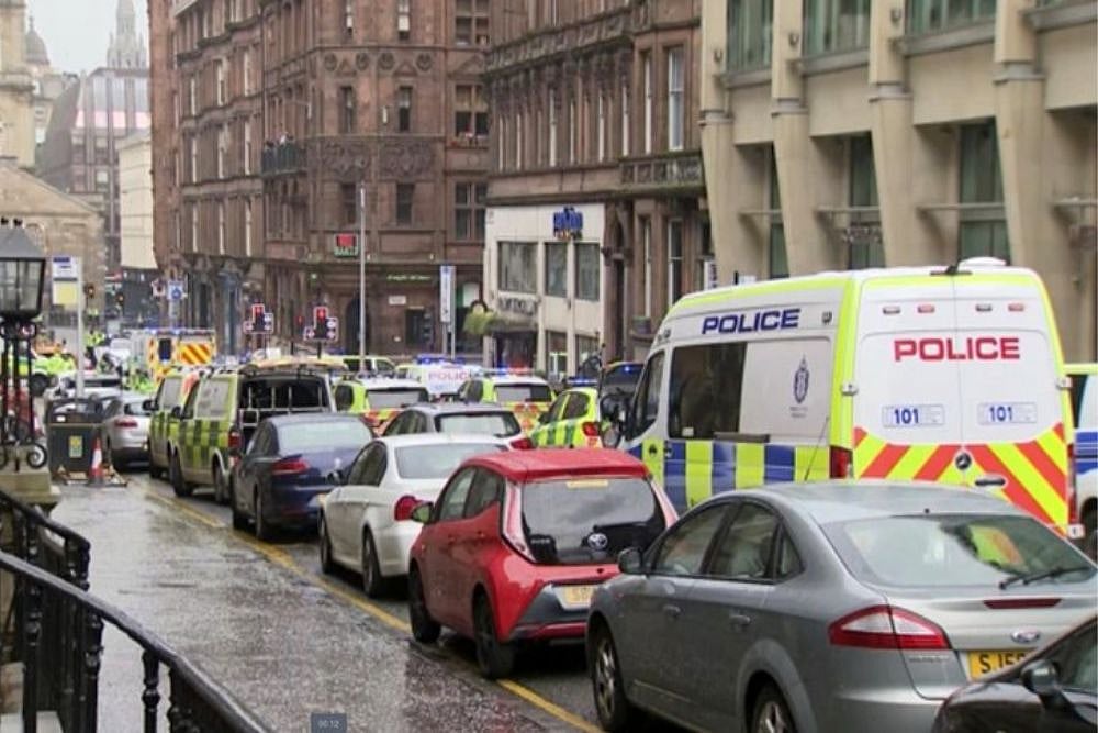 4 people killed in Illinois stabbings