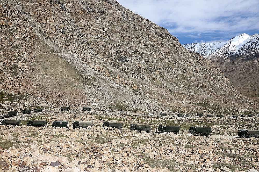 India Must Make No Compromise With China On LAC