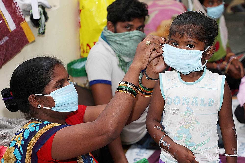 Send Migrant Workers Home Within 15 Days, Provide Them Work: SC To Centre, States