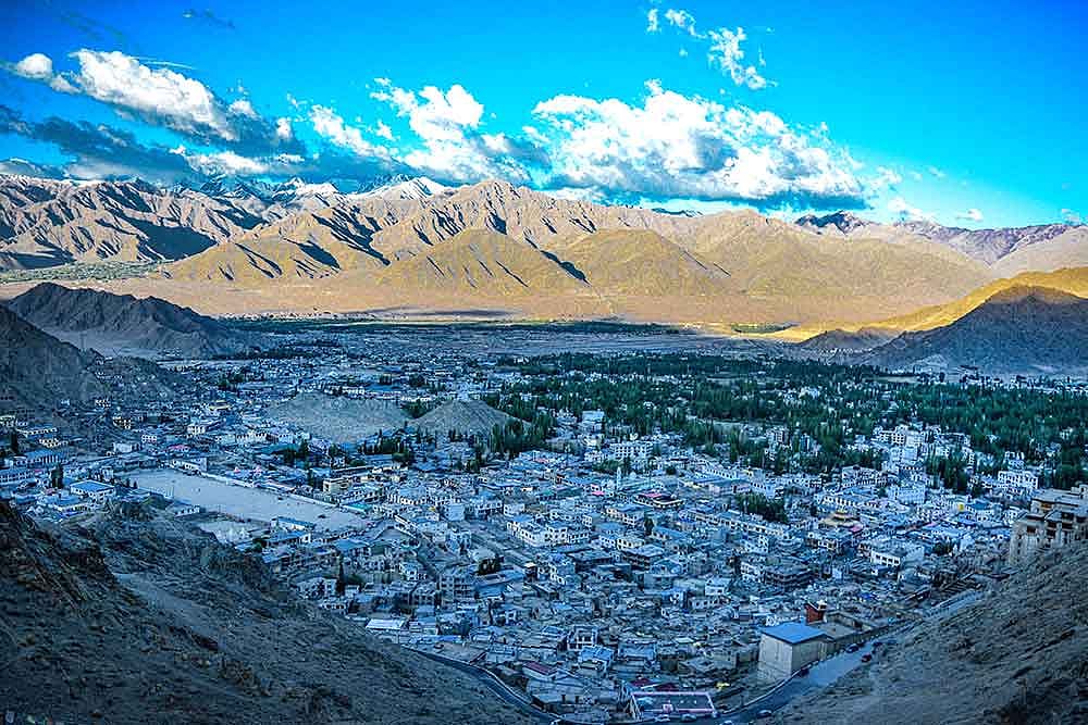 Indian, Chinese Armies Identify Expeditious, Phased De-escalation As 'Priority': Reports