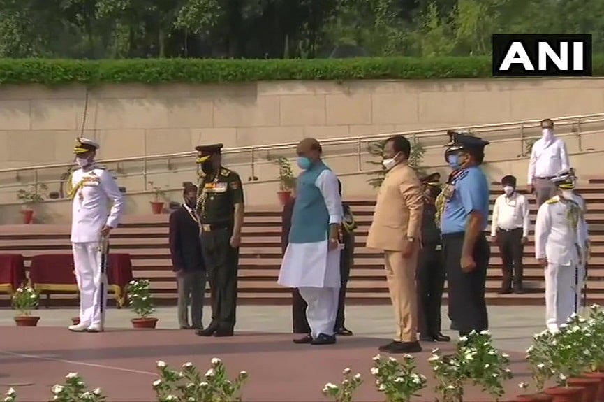 PM Modi, President Kovind, Union Ministers Pay Tribute To Soldiers On Kargil Vijay Diwas