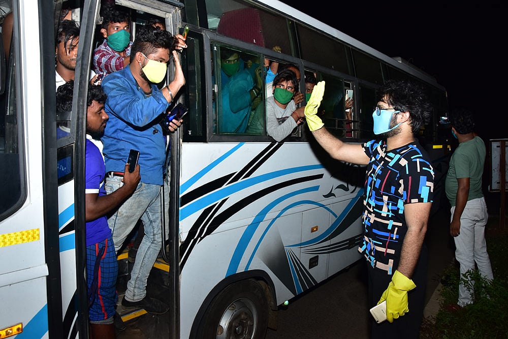 'Odisha’s Sonu Sood': Amid Covid Pandemic, Actor Sabysachi Mishra Helps Out Stranded People