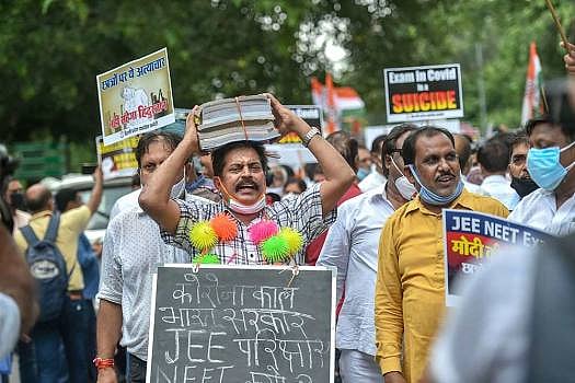 Political Battle Over NEET-JEE Intensifies As Six States File Review Plea In SC