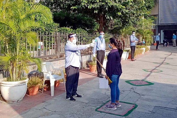 Staggered Entry And Exit, Use Of Masks, Sanitisers: JEE Mains Held Amid Stringent Precautions