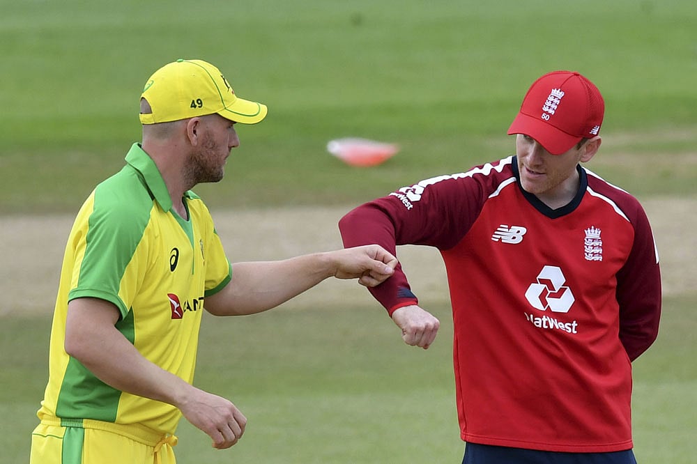 ENG Vs AUS: Michael Holding Criticises England, Australia For Not Taking A Knee