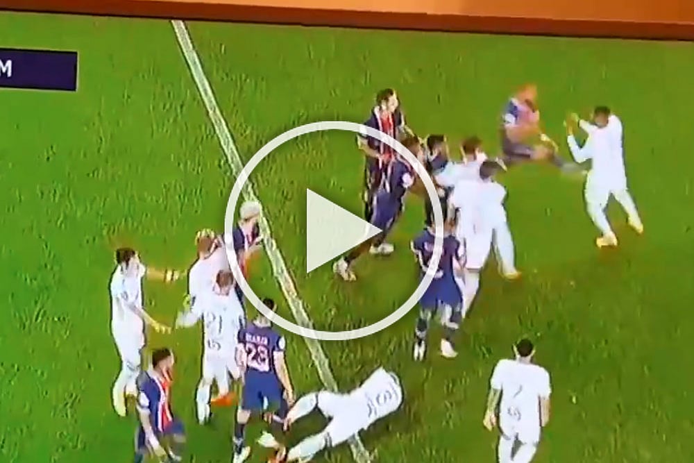 Social Media Goes Berserk As PSG And Marseille Players Kick And Punch Each Other In Brutal Fight - VIDEOS