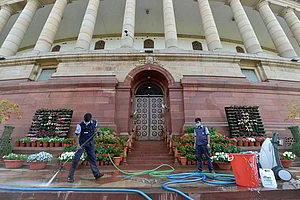 Cong slams govt over statues' relocation within Parliament