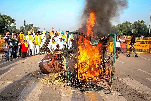 'Shameful Drama': BJP Condemns Congress Over Tractor-Burning Incident Near India Gate