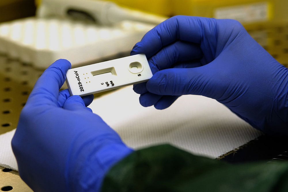 IPL 2020: Delhi Capitals' Assistant Physiotherapist Tests Positive For COVID-19