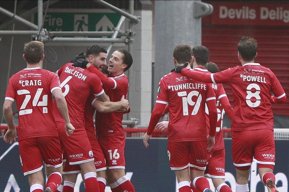 FA Cup: Leeds United Shocked By Crawley Town As UK TV Star Mark Wright Makes Debut