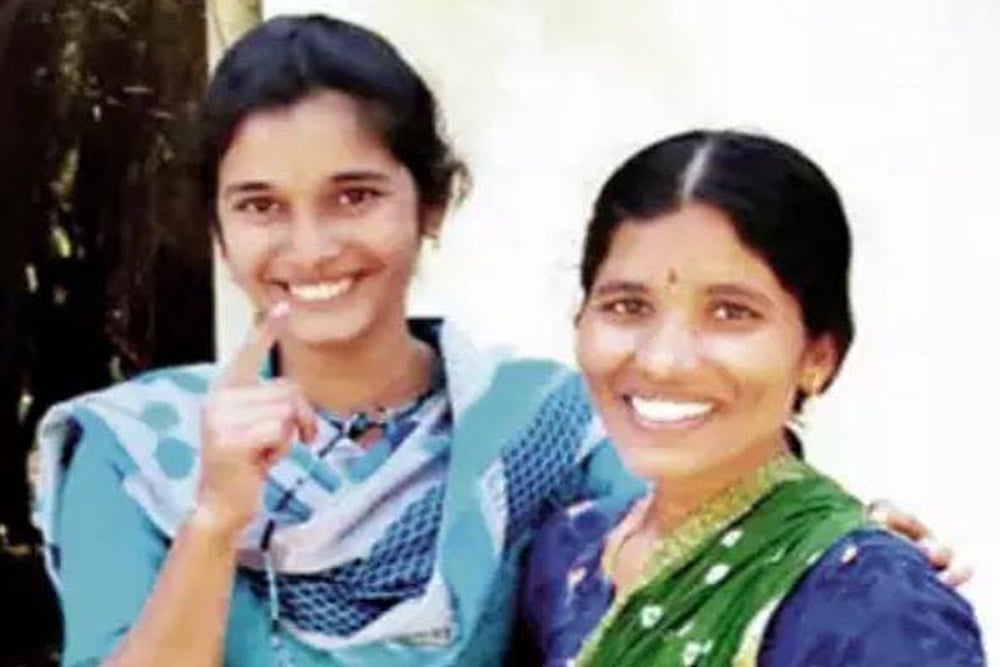 Redefining Gender Equality, Two Telangana Women Become First Female 'Linemen'