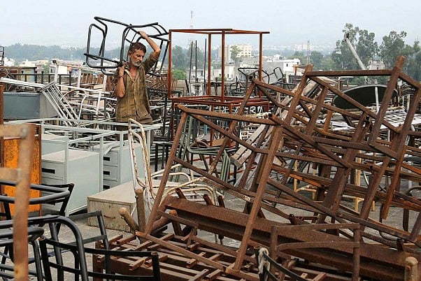 Steel Companies Hold Talks With Covid Vaccine Makers Over Bulk Supply For Employees