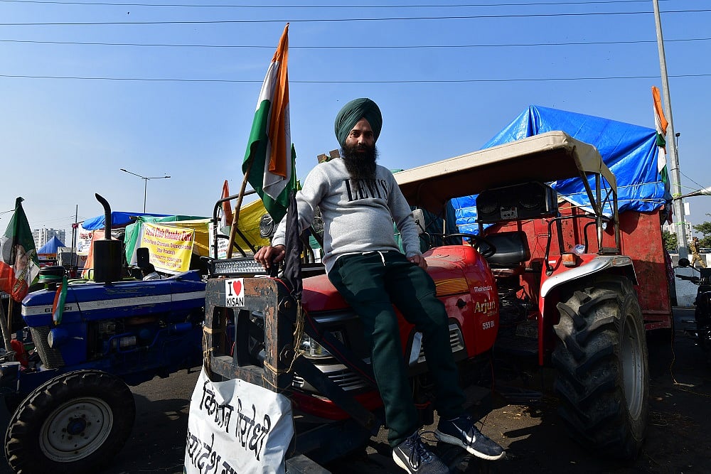 Banker Goes On A Vacation, Joins Farmers’ Protest At Delhi Border