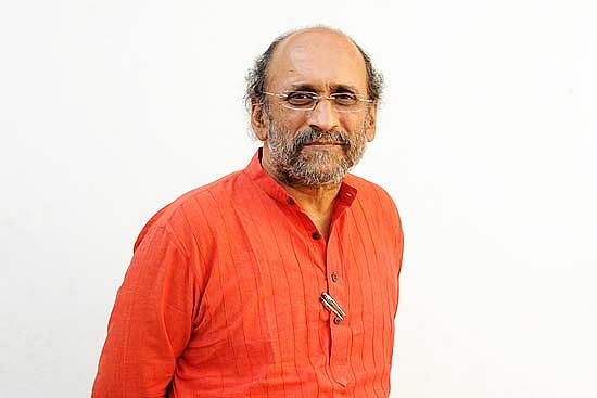 Editors Guild Decries Arrest Warrant Against Journalist Paranjoy Guha Thakurta Over Adani Complaint