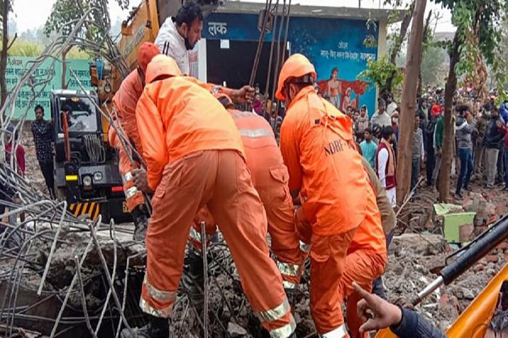 five labourers killed in roof collapse in Madhya Pradesh capital Indore
