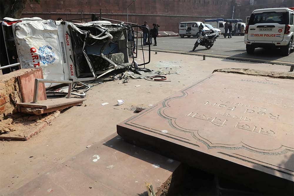 Republic Day Violence: Forensic Team Reaches Red Fort To Collect Evidence