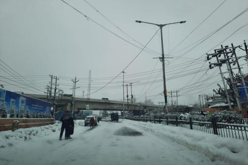 Adverse weather conditions in HP