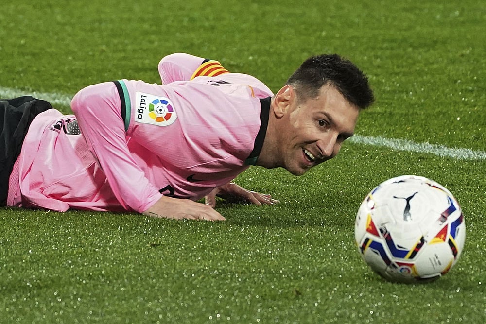 Granada Vs Barcelona Live Streaming: Lionel Messi's Barca Aim Third Straight Win - When And Where To La Liga Watch