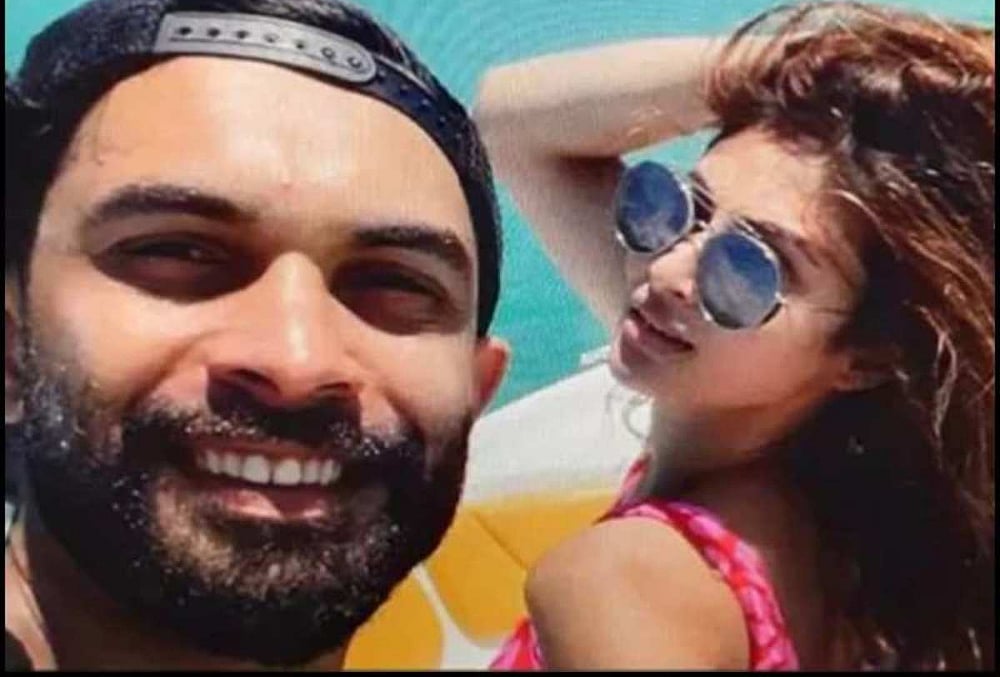 Mouni Roy To Get Hitched To Suraj Nambiar In January 2022 In Dubai Or Italy