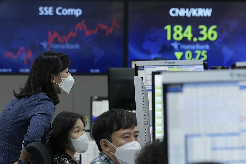 Asian Shares Rise After Technology-Powered Rally On Wall St