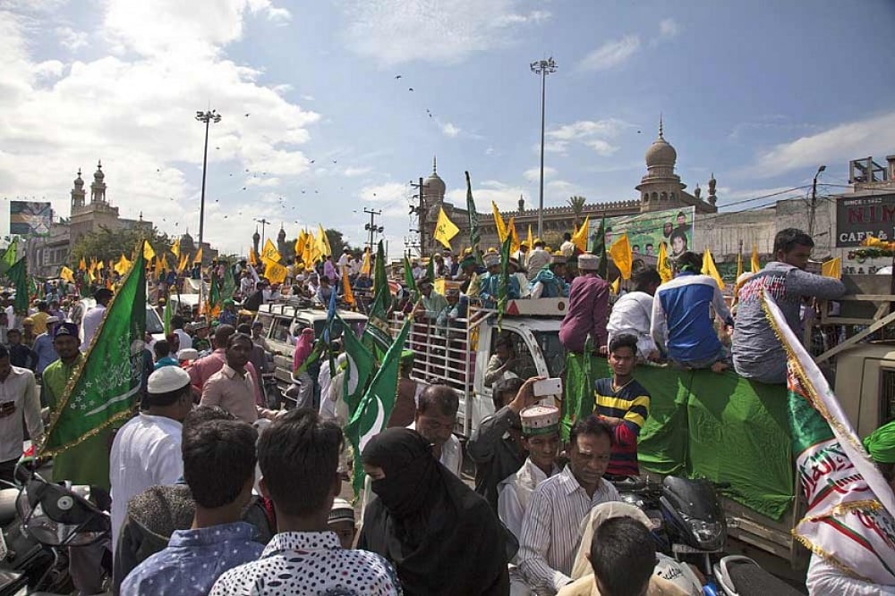 Gujarat Govt Allows Eid-E-Milad Celebrations; Restricts Processions To 400