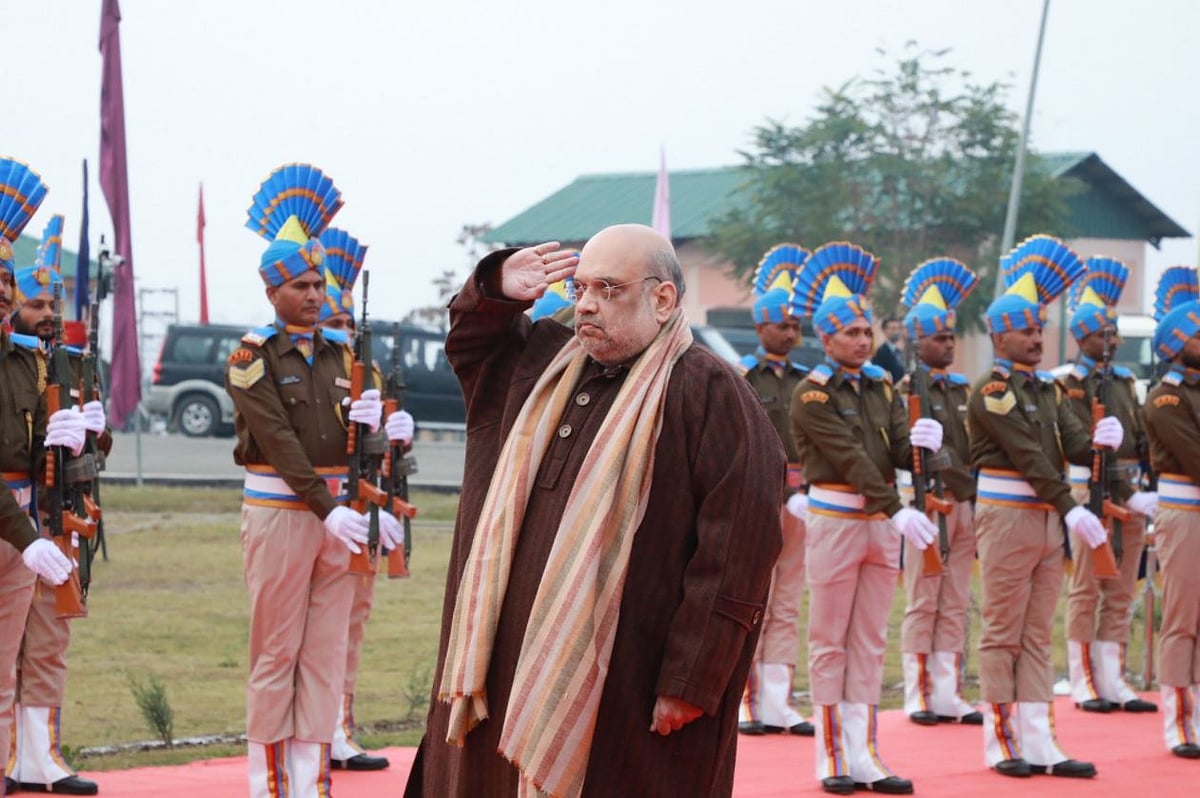 Amit Shah Pays Tribute To CRPF Jawans Martyred In 2019 Pulwama Attack In J&K