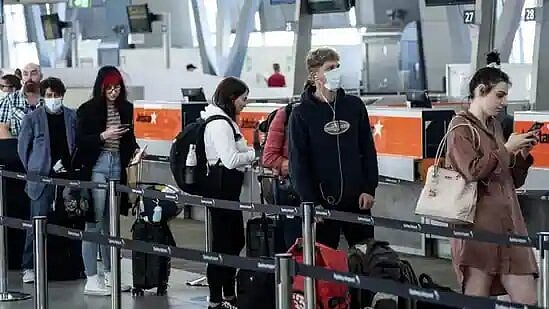 Australia Advises Caution Overseas When Border Opens On Monday