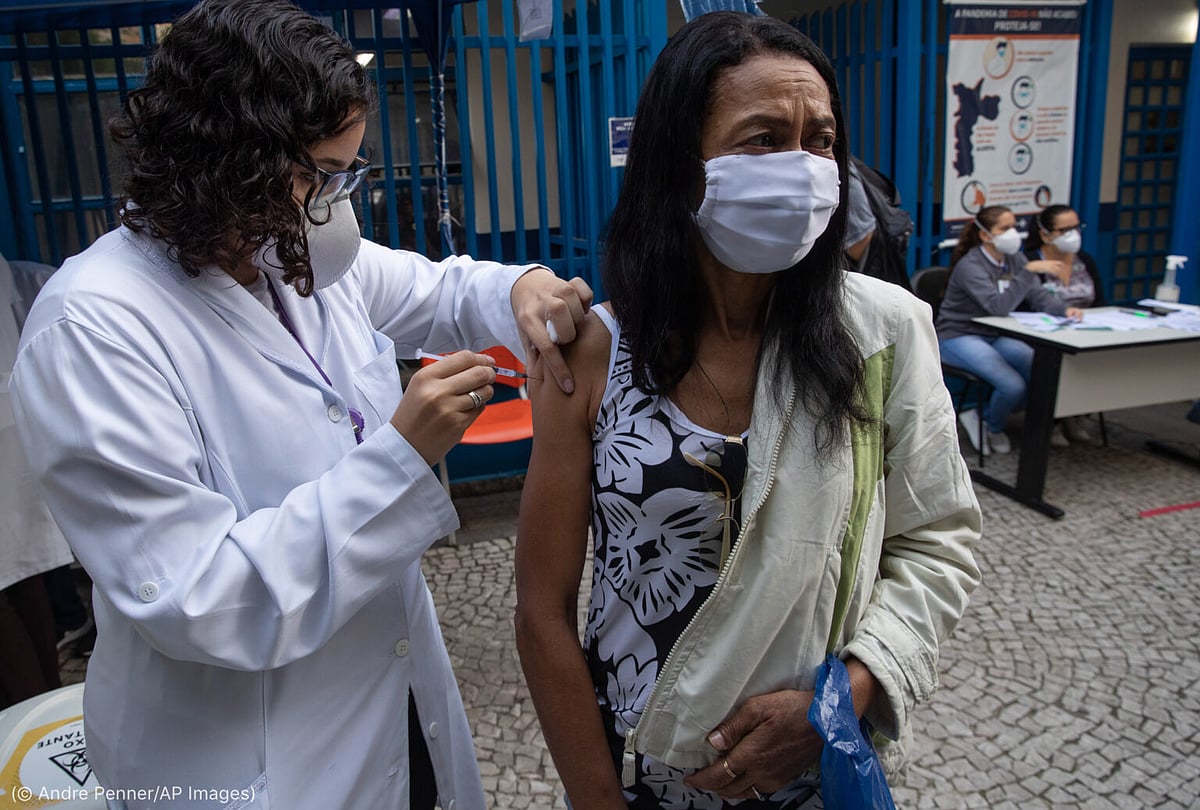 Brazilians Desperate For Pre-Pandemic Normalcy Despite Death Toll Crossing 600,000