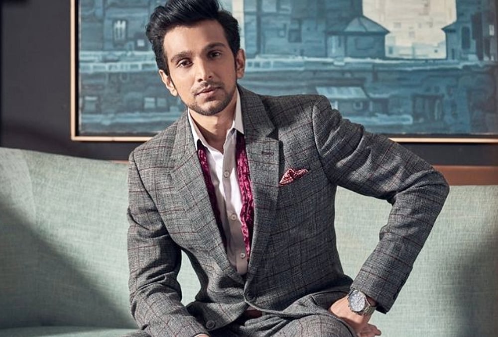 Instagram : Pratik Gandhi