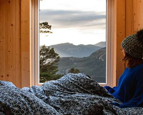 3 Ways To Travel Cheap This Winter