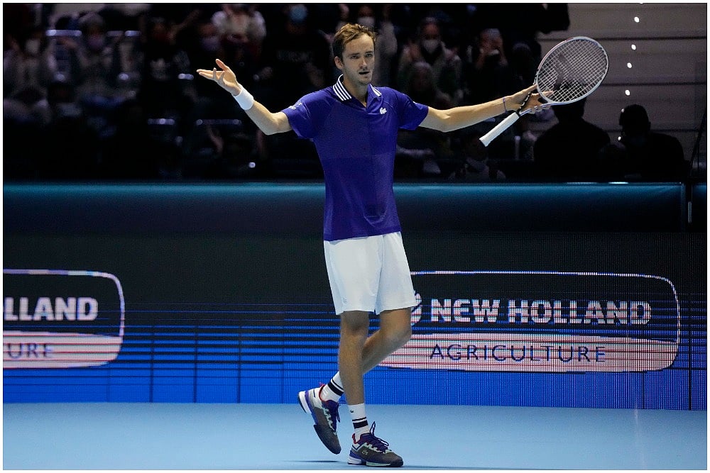 ATP Finals: Daniil Medvedev, Alexander Zverev Win; Matteo Berrettini Retires With Injury